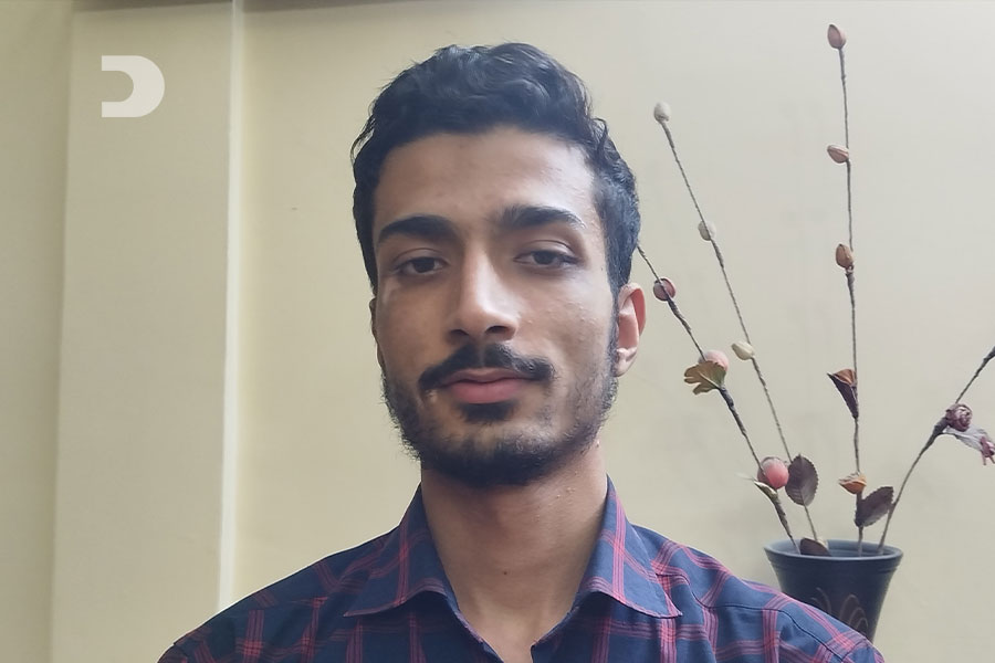 جناب آقای سید محمد جواد کارآموز (کد 143) 