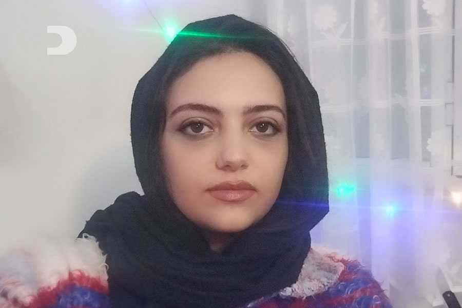 سرکار خانم فاطمه امیریان (کد 120)