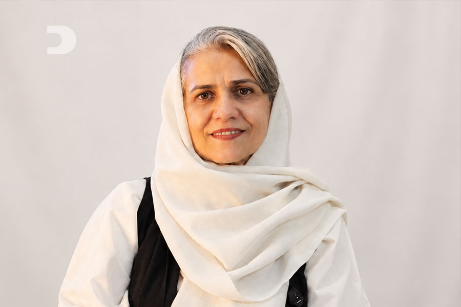سرکار خانم یگانه قدیریان (کد 9)